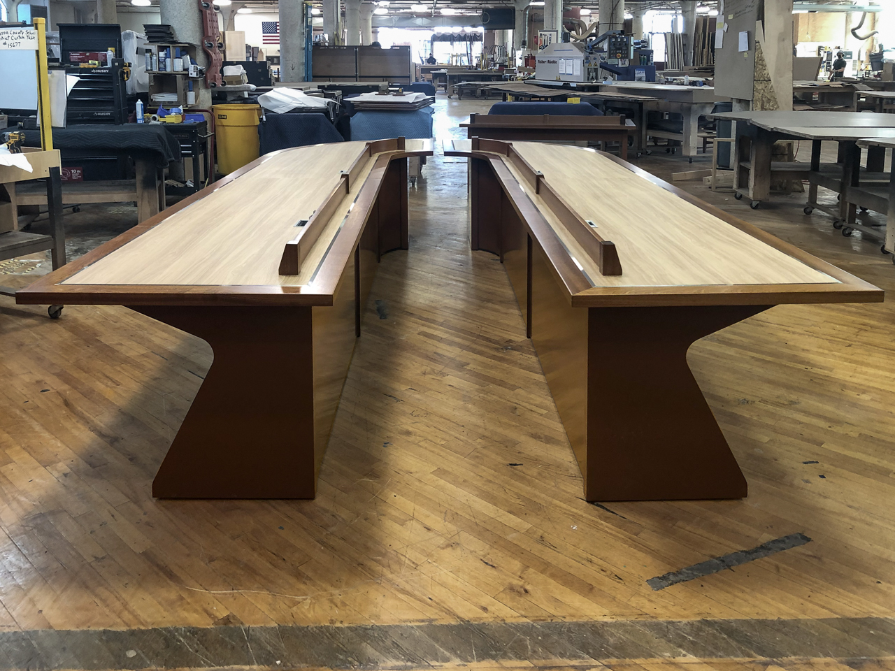 reconfigurable conference table